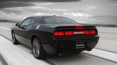 جمارك السيارة «دودج تشالنجر» موديل 2017