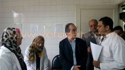 بالصور.. محافظ الجيزة يمهل رئيس «كرداسة» 48 ساعة لتنظيفها