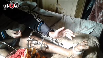 «15 أسرة مهددة بالموت في عقار فيصل».. سقوط شاب حاول استخدام المصعد من الطابق العاشر.. لجان معاينة تثبت أن المبنى آيل للسقوط.. والأهالي: «مش عارفين نروح فين.. وتدخل المحافظ حلم نتمناه