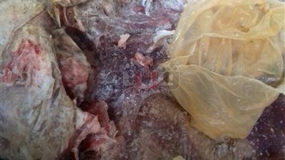 ضبط 10 كيلو لحوم رومي منتهية الصلاحية بالأقصر