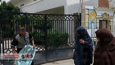 معلمو الشرقية ينهون وقفتهم أمام «التعليم»