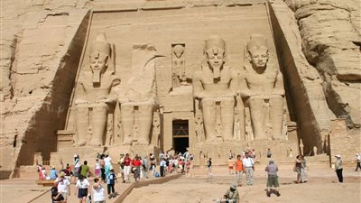 لأصحاب شركات السياحة.. تفاصيل بنود منظمومة التأمين الطبي الجديدة