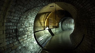 بلدة بريطانية توافق على تسييل الجثث البشرية وضخها في الصرف الصحي