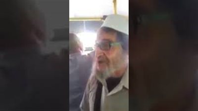 بائع الأتوبيس الشهير بـ«ربنا ياخدكم بالراحة» يؤدي مناسك العمرة (فيديو)