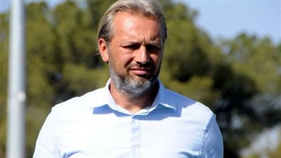 سباستيان يقود تدريبات خاصة لمجموعة من اللاعبين بمران الأهلي