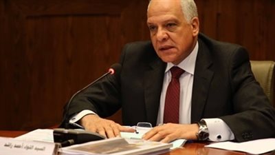 محافظ الجيزة يطالب رؤساء الأحياء والمراكز بـ10 أضعاف الإزالات الجارية