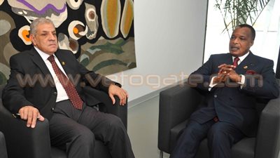 بالصور.. محلب يسلم رئيس الكونغو دعوة السيسي لزيارة مصر