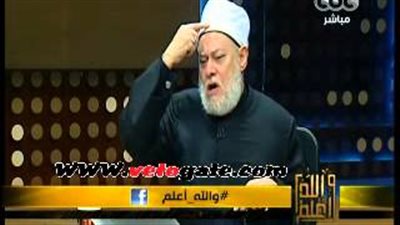 بالفيديو..علي جمعة: الصلاة في «الطائرة» لا تجوز شرعًا