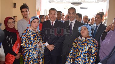 افتتاح معرض لمنتجات ذوي الإعاقة بالمدرسة الفكرية ببني سويف (صور)