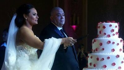 نشطاء «تويتر» يحتفلون بزواج «أديب» ومروة على طريقتهم: «ربنا يستر وميقلهاش بهدوووء.. لسه فيك نفس تتجوز؟.. الدهن في العتاقي.. من حق العجوز يدلع.. عبودة كان أرحم يا مروة.. باسم ي