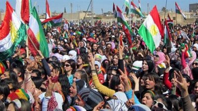 تظاهرات حاشدة في كردستان تدعو لرحيل بارزاني