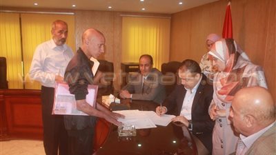 بالفيديو والصور.. حصر مغاسل السيارات المخالفة بالفيوم لإزالتها