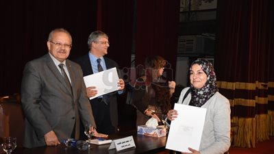جامعة القاهرة تكرم أصحاب النشر العلمي الدولي (صور)