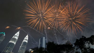 كوالالمبور تستقبل 2019 بقرار منع التدخين في الأماكن العامة (صور)