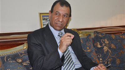 أمين اتحاد طلاب الجيزة يعرض على وزير التعليم مشكلة مدرسة 