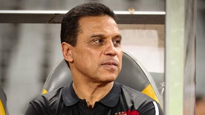 البدري يعدل تشكيل الأهلي في موقعة سموحة