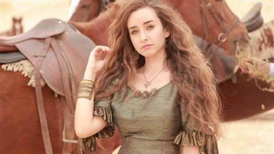 هنا الزاهد وسهر الصايغ تتعاقدان على مسلسل «سك على اخواتك»