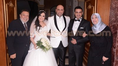 بالصور.. محمد رجب وكريم الحسيني في زفاف المؤلف محمد سمير مبروك