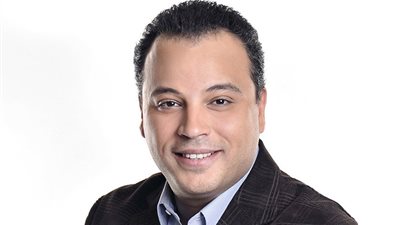 تامر عبد المنعم: «مبارك مشي بمزاجه.. وأحمد عز خبرة في البرلمان»