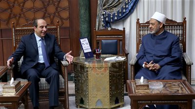 الإمام الأكبر خلال لقاء سفير لبنان: القدس ستظل عربية