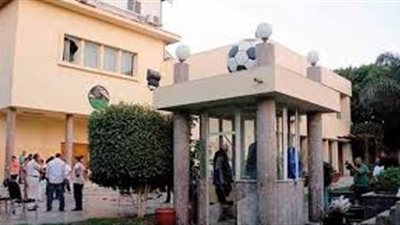 شلل في الجبلاية بسبب قطع أسلاك التليفونات بالمبنى