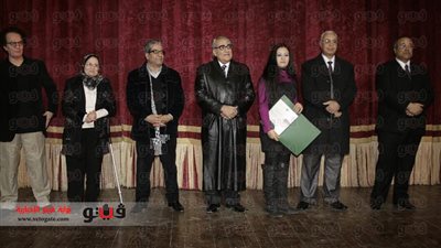 بالصور.. محافظتا أسوان والإسماعيلية تحصدان جوائز مهرجان مسرح الأقاليم