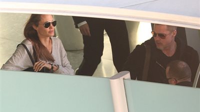 بالصور.. أنجلينا جولي وحبيبها براد بيت في لندن