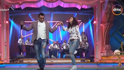 وصلة رقص لغادة عادل على أغنية «الفلوس» لمحمود الليثي (فيديو)