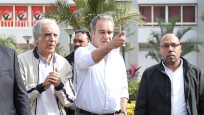 لاسارتي يدرس بيراميدز بالفيديو