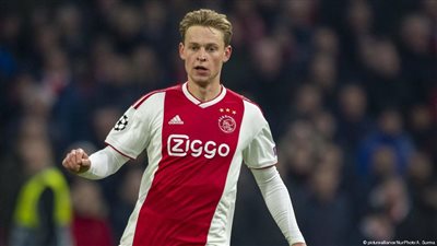 رابيو يُعقّد صفقة انتقال الهولندي دي يونغ إلى برشلونة