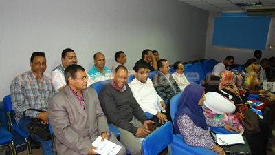 بالصور.. ورشة عمل بعنوان «تشريعات حماية المستهلك» بجامعة جنوب الوادي