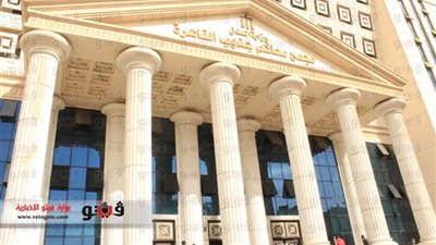 وصول المتهمين بإتلاف النصب التذكاري لمحكمة جنوب القاهرة