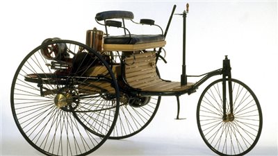 السيارات الكهربائية حديث العصر يرجع تصميمها إلى 200 عام