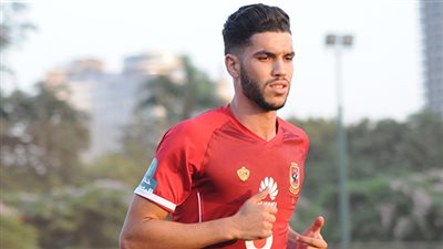 وليد أزارو ينتظم في مران الأهلي استعدادا لموقعة بيراميدز