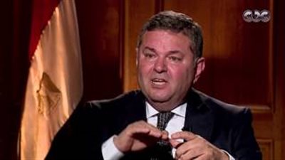 وزير قطاع الأعمال: نتفاوض مع كبرى الشركات لتصنيع 50 ألف سيارة سنويا