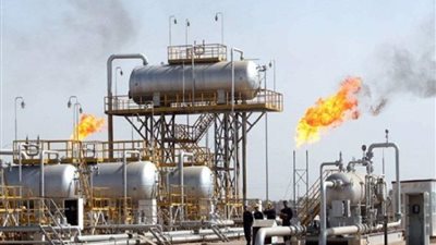 النفط يهبط في مستهل تعاملات 2019 بفعل تباطؤ الاقتصاد وارتفاع المعروض