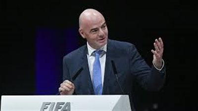 رئيس فيفا: نتواصل مع دول خليجية لمشاركة قطر في استضافة مونديال 2022
