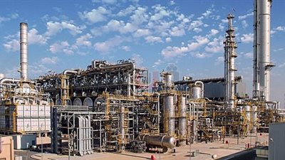 تفاصيل إنشاء مراكز لوجستية لدعم صناعة البتروكيماويات في دمياط (صور)