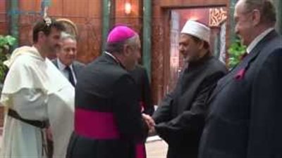 بالفيديو.. شيخ الأزهر يستقبل سفير الفاتيكان بالقاهرة