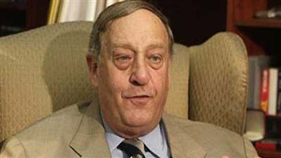 رئيس نادي المقاصة ومدير هيئة استاد القاهرة في عزاء والدة التوءم