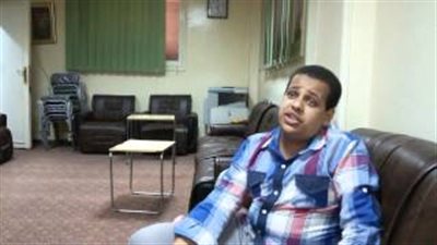 بالفيديو.. وداعًا للتشويش على الفضائيات.. طالب يخترع جهازًا لتدمير أجهزة التشويش.. يحتوي على 5 أجهزة في واحد.. ويدمر جميع الأجهزة المحيطة به.. يعمل بتكنولوجيا «ال أي دي».. ويصعب على أي جهاز 