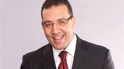 عبد الهادي: وزير الثقافة يوزع مكافآت للعاملين على غرار 