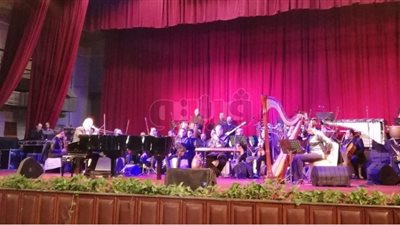 عمر خيرت يحيي حفلا موسيقيا بجامعة القاهرة