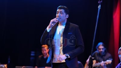 إبداع محمد متولي بحفله الغنائي في ساقية الصاوي (صور)