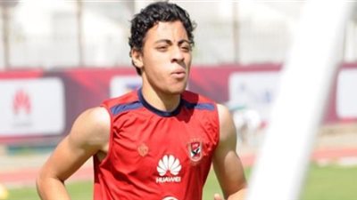 لاعب وسط الأهلي يقترب من الانتقال للاتحاد السكندري