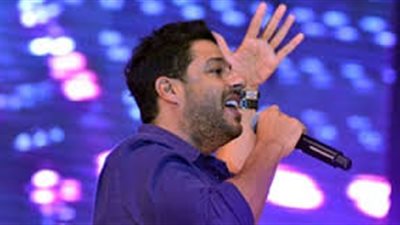 غدًا.. «حماقى» على موعد مع جمهور جامعة مصر