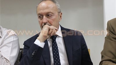 فيرجونى يحذر لاعبى الطائرة من التهاون أمام ليبيا في البطولة العربية