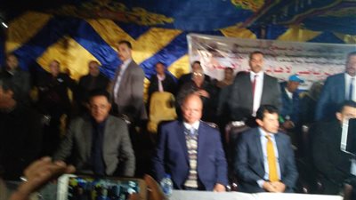 صبحي وعبد العال يشاهدان مباراة «المنتخب الوطني والعراق» بالأسمرات (صور)