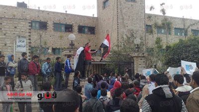 المدرسون المتعاقدون يهددون بالاعتصام أمام ديوان محافظة الدقهلية
