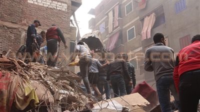 الاستماع إلى شهادة 